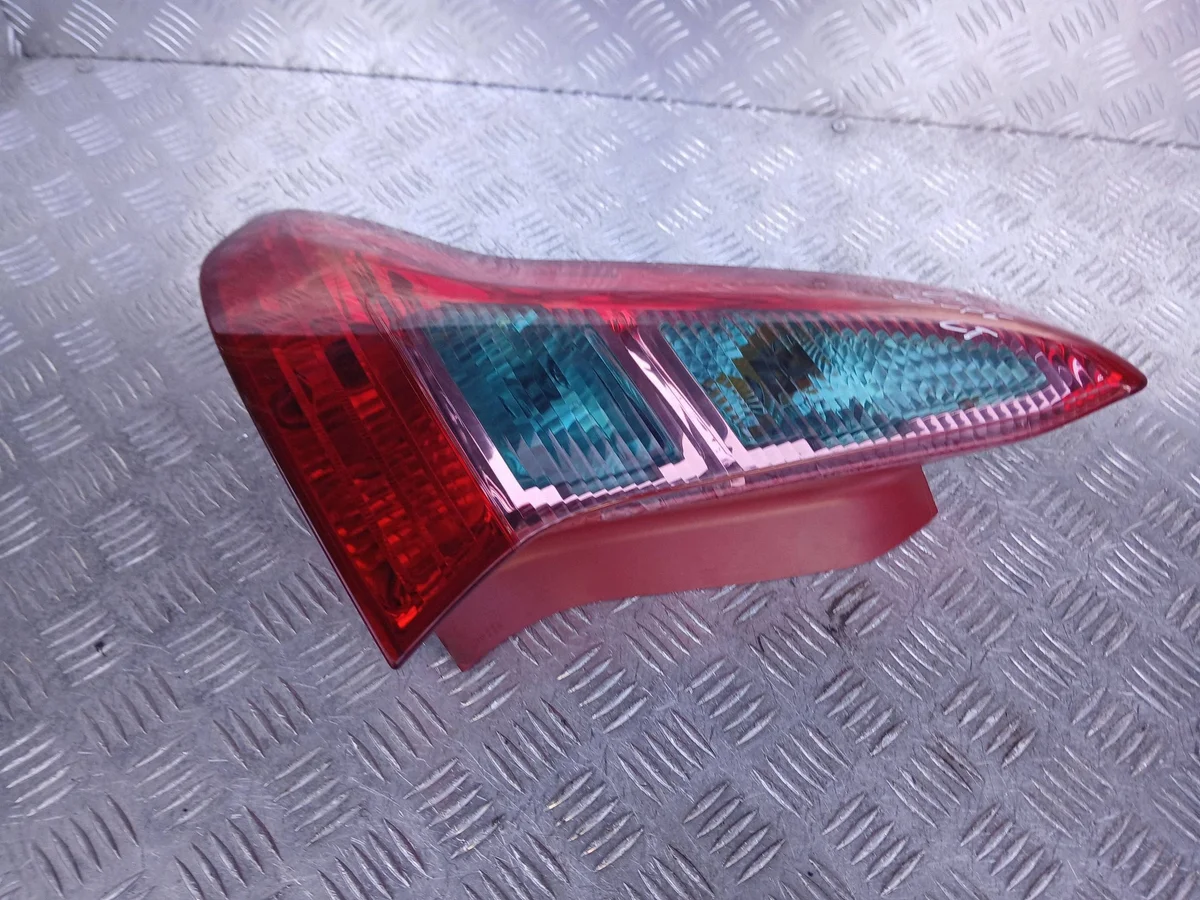 Lanterna Traseira Esquerda Citroen C4 Coupe image 6