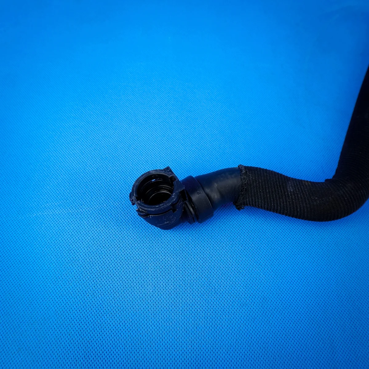 Waterslang BMW 5 G30 530ix 64216821250 image 8
