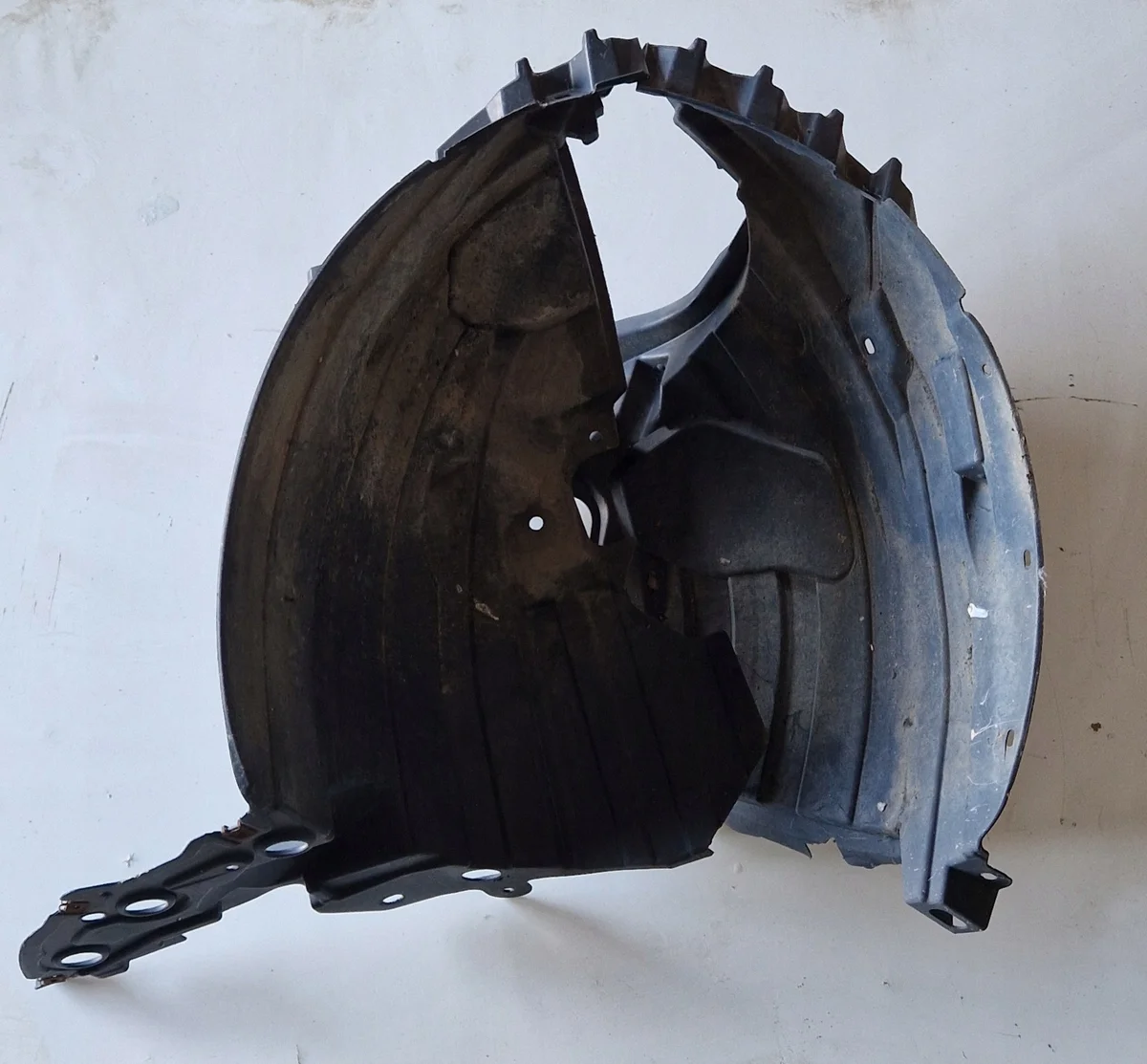 Nissan NV200 Evalia Front Left Wheel Arch