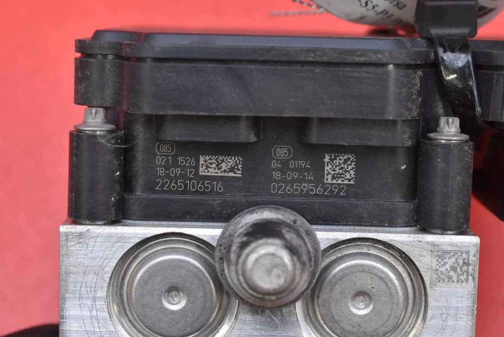 ABS Pumpe 39084530 Opel Corsa E 1.4 16V image 8