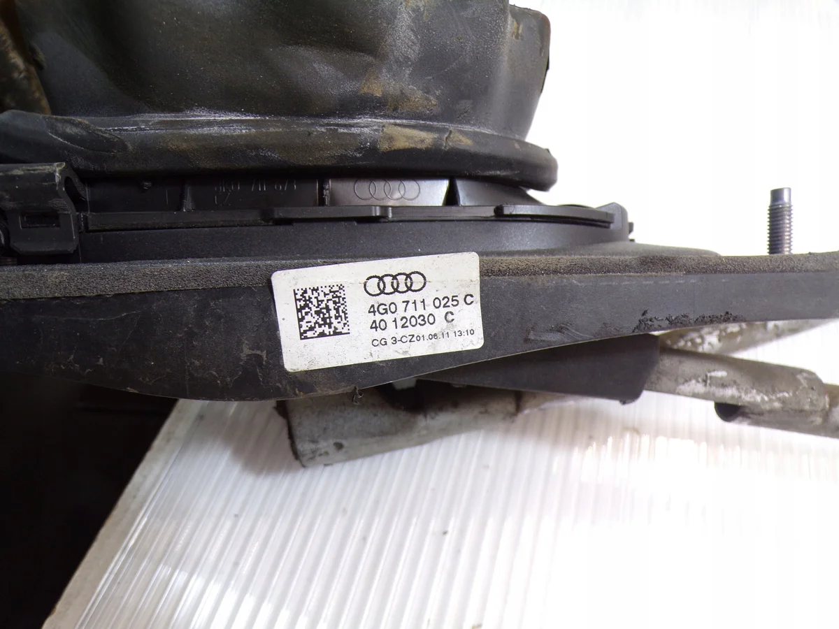 Levier de vitesse Audi A6 C7 4G0711025C image 4