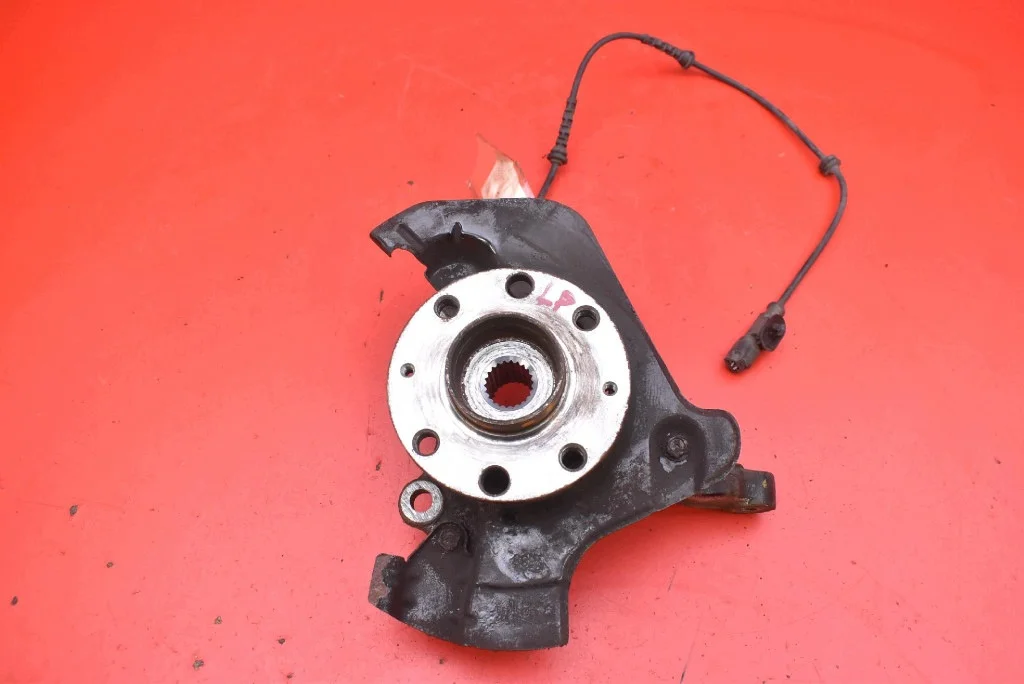Achsschenkel links Opel Corsa E 1.4 16V