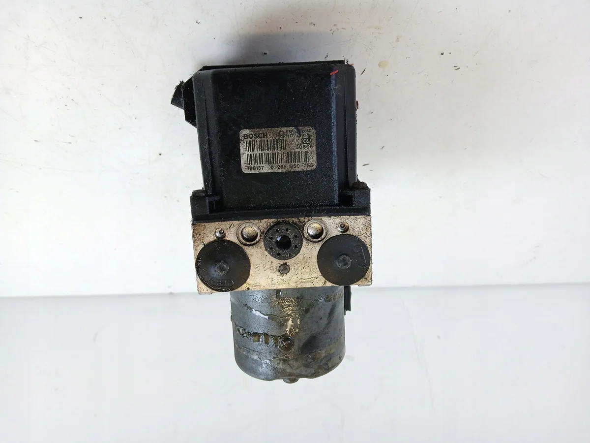 ABS Pump 4B0614517G 0265950055 Audi A4 B5 image 3