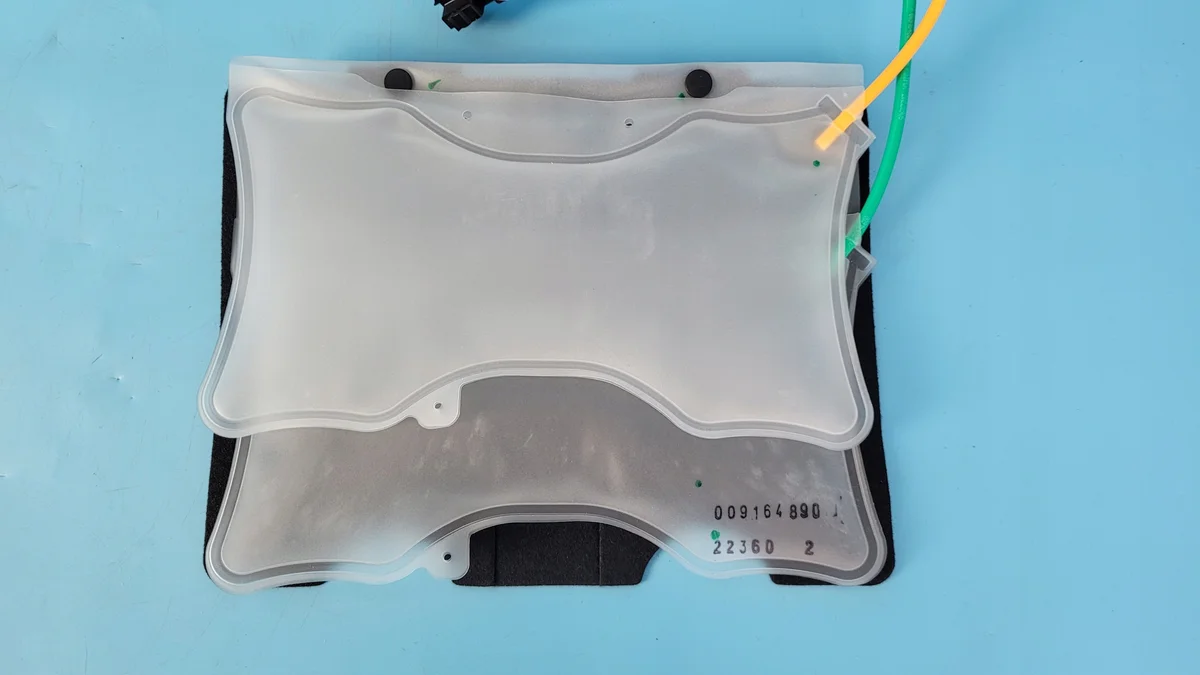 MERCEDES W206 23r Lanneruki pumppu A0009105011
