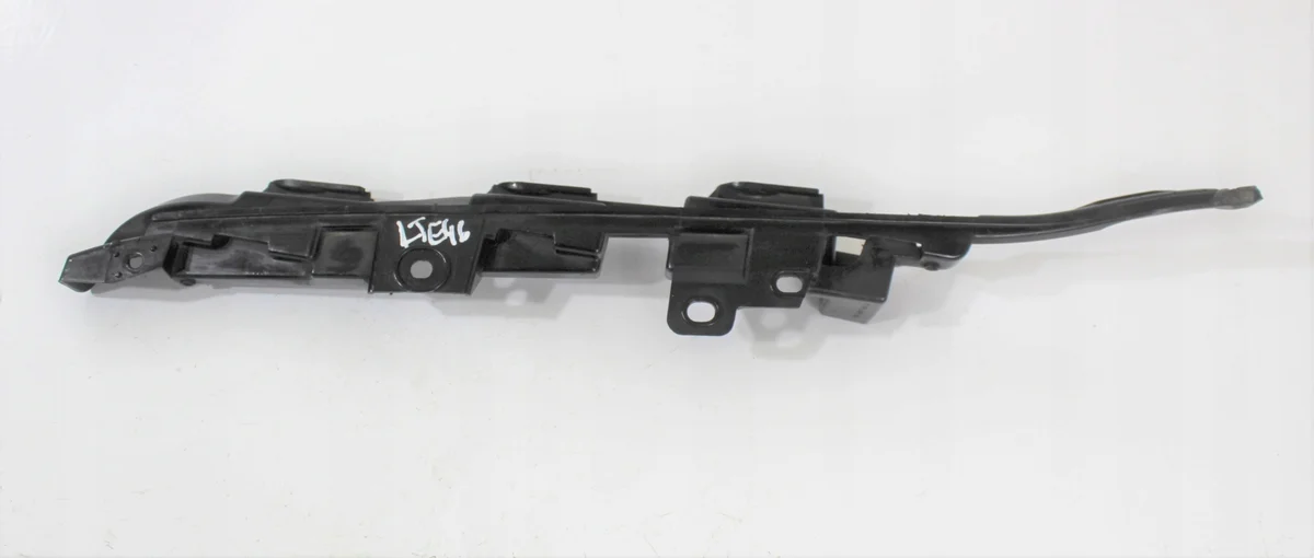 Suporte Para-choque Traseiro Esq BMW E46 Sedan