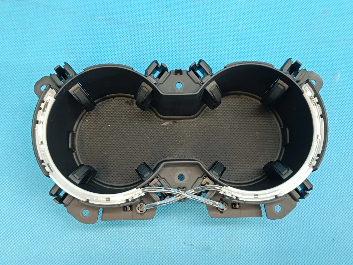 Audi A4 B9 Becherhalterhalterung 8W0862533F