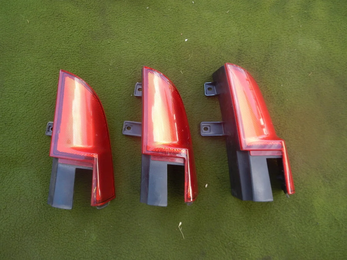 Refletor Direito Mercedes Vito Viano 639 Usado
