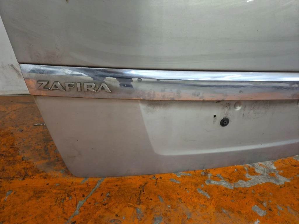 Opel Zafira II B 05-10 Baklucka Bagage W-30903- image 6
