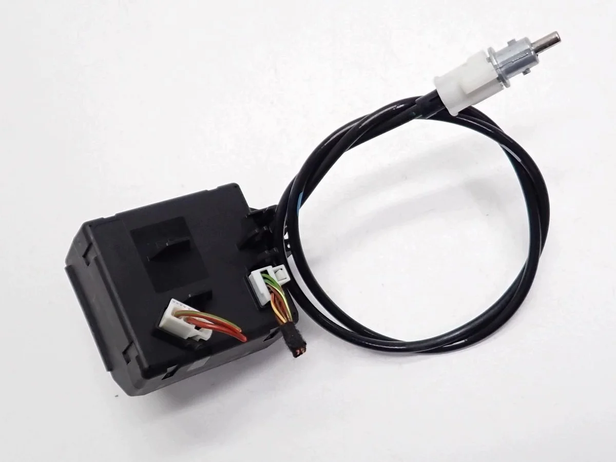 Mercedes GLK X204 Ignition Switch A2075450108