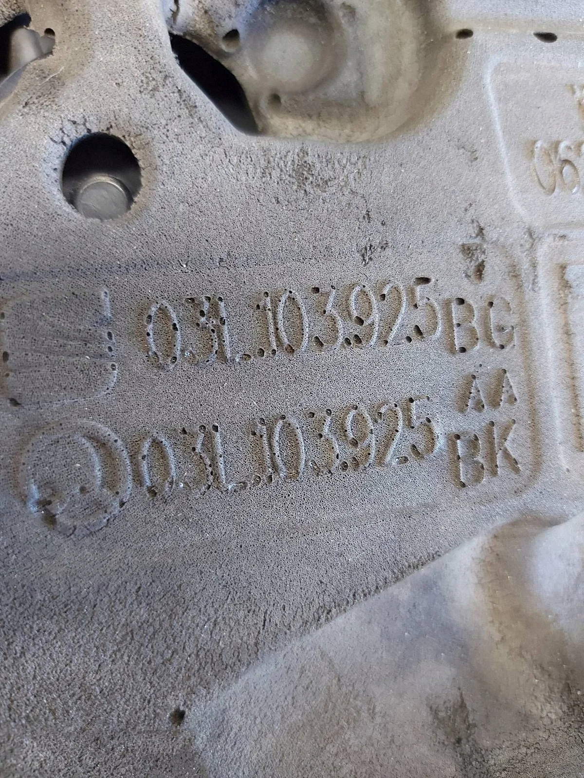 Seat Alhambra 03L103925BG Cubierta Motor image 3