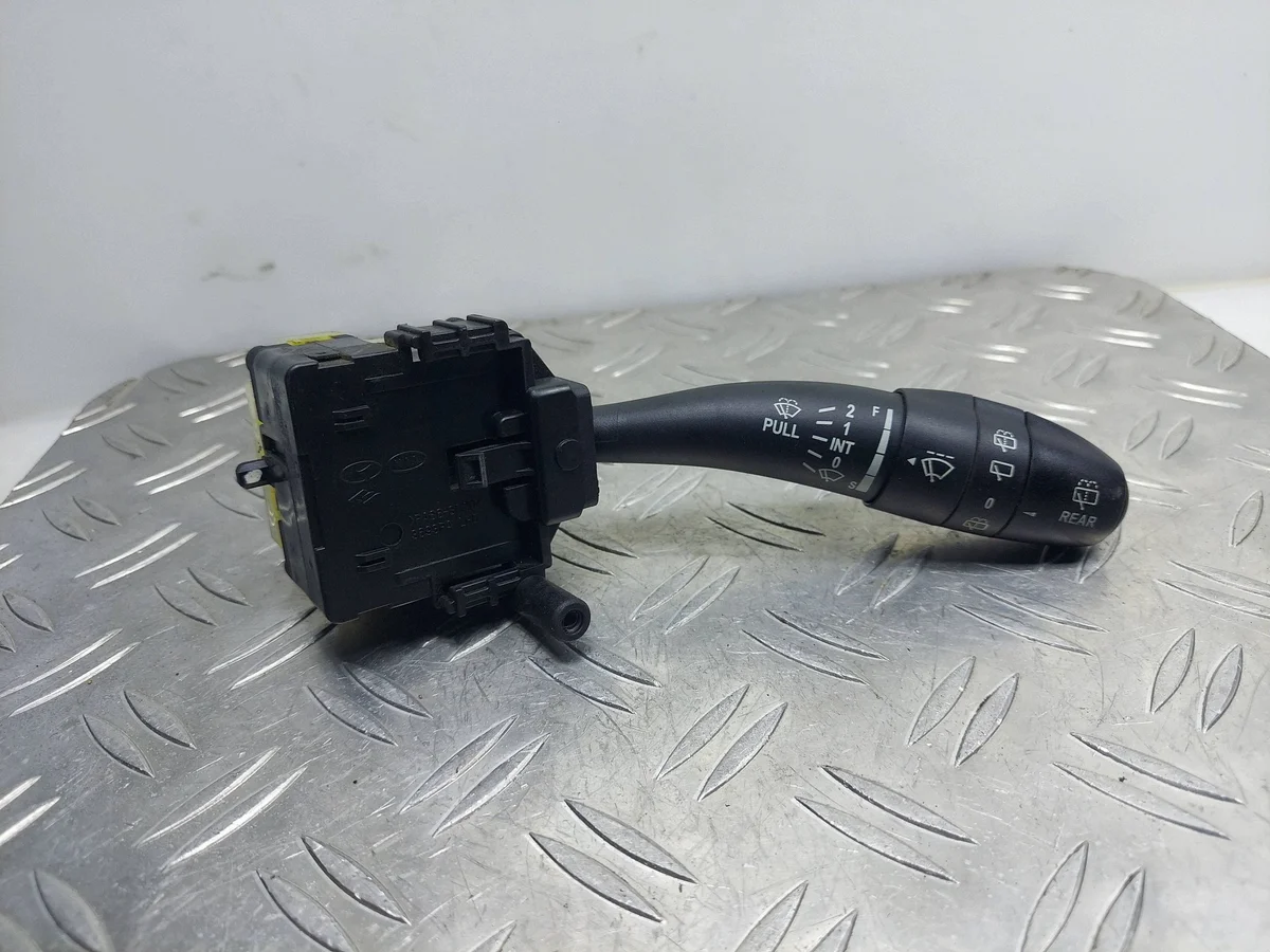 Kia Ceed Pyyhkijänvivun kytkin 93420-1H200