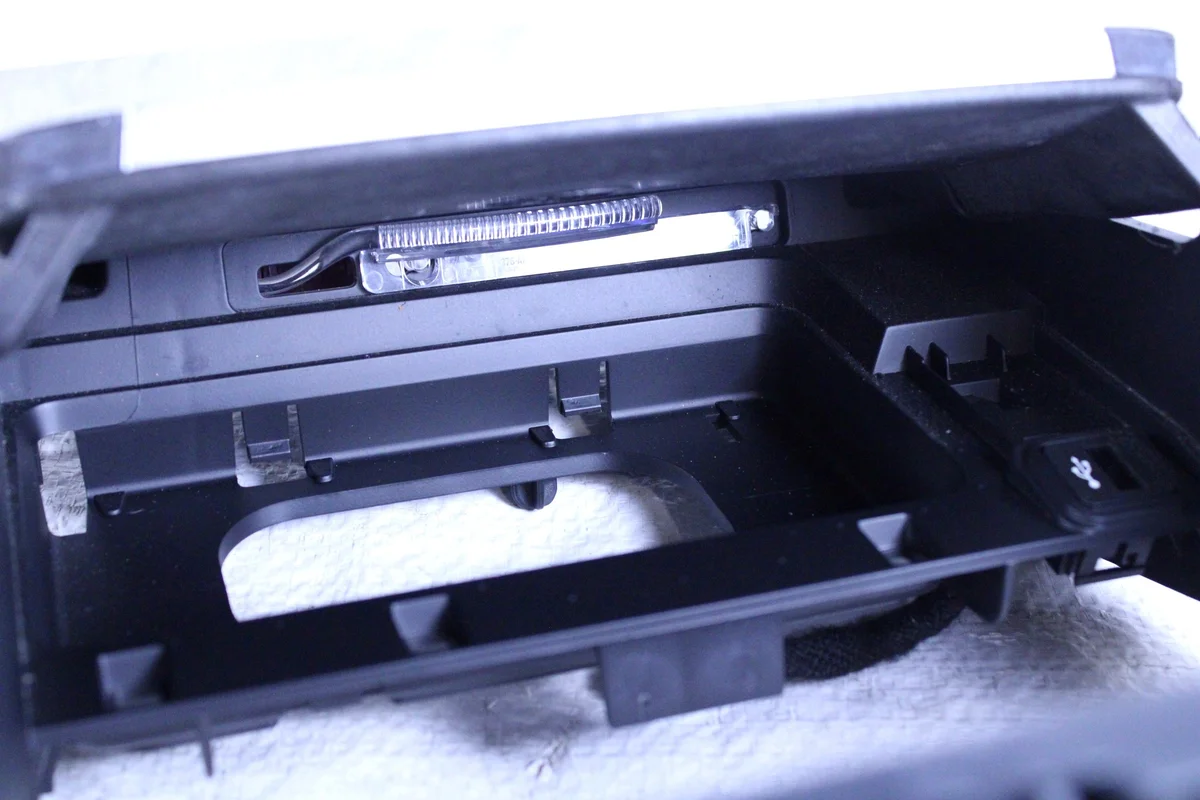 BMW X5 G05 Cache Carbone Tunnel Central image 5