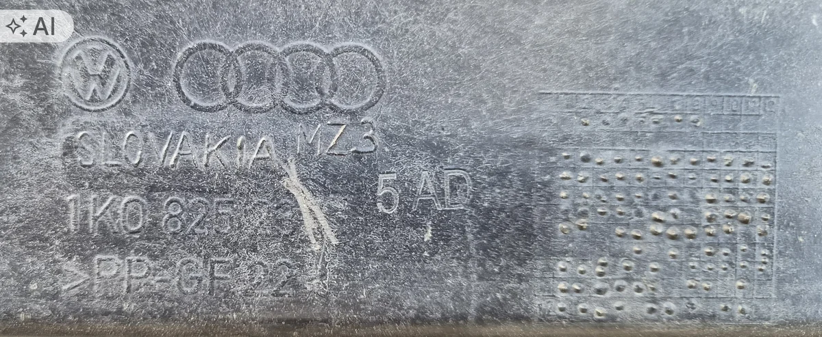 Cache sous moteur Audi A3 VW Golf V 1K0825237 image 3