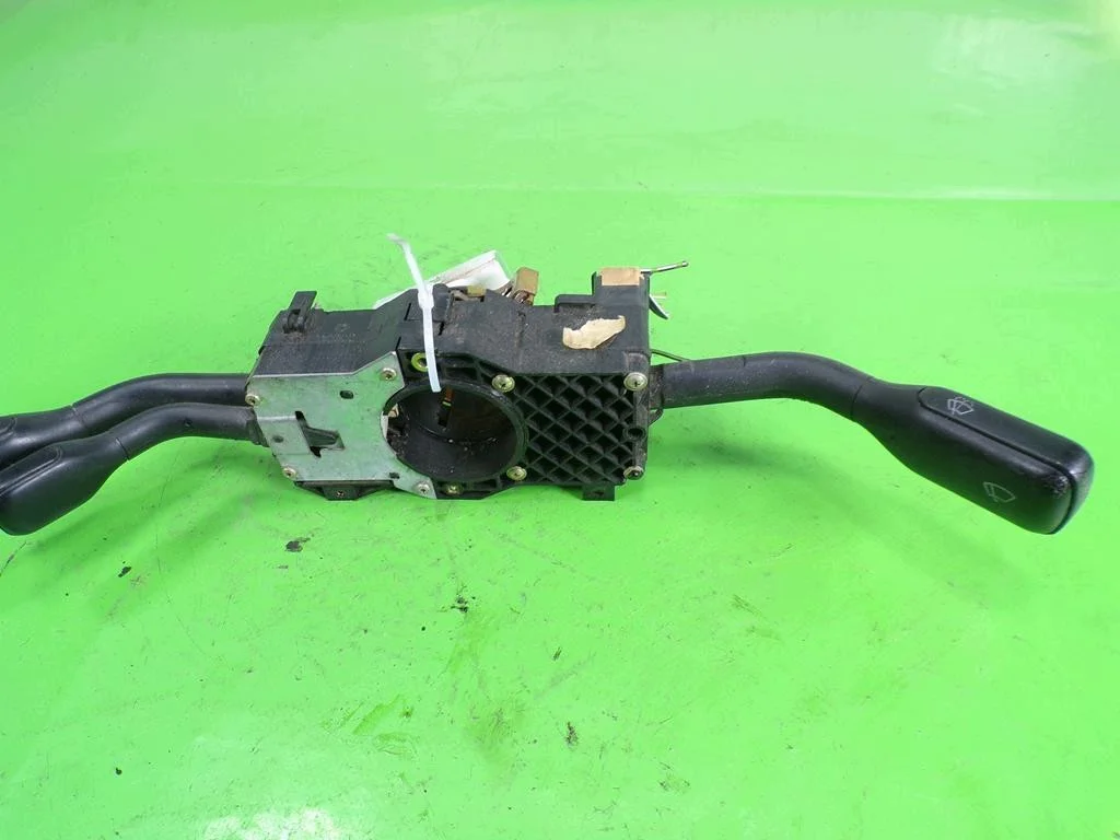AUDI A4 B5 Commutateur Combiné F-407046-