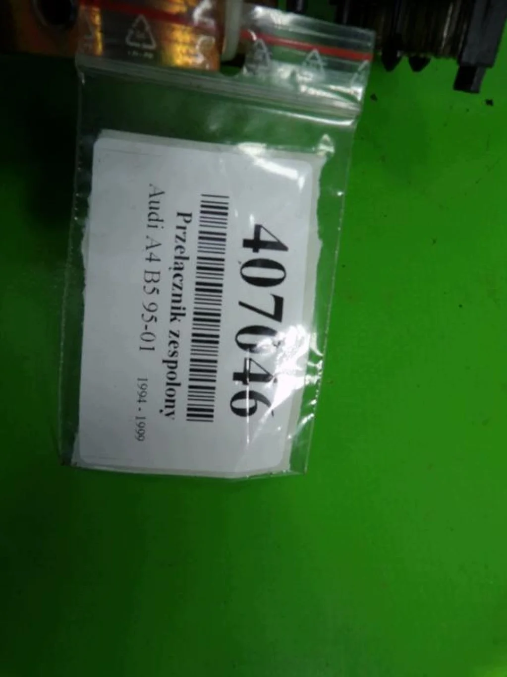 Audi A4 B5 Interruptor Combinado Usado F-407046- image 4