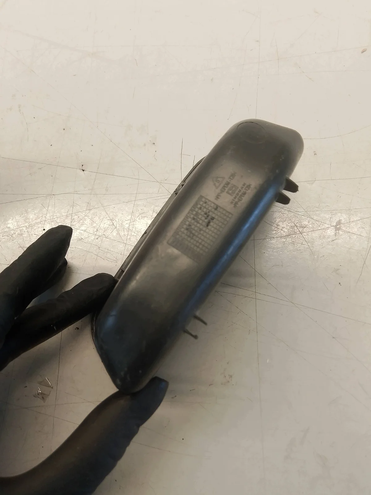 MG ZS Trunk Handle 10233724 image 6
