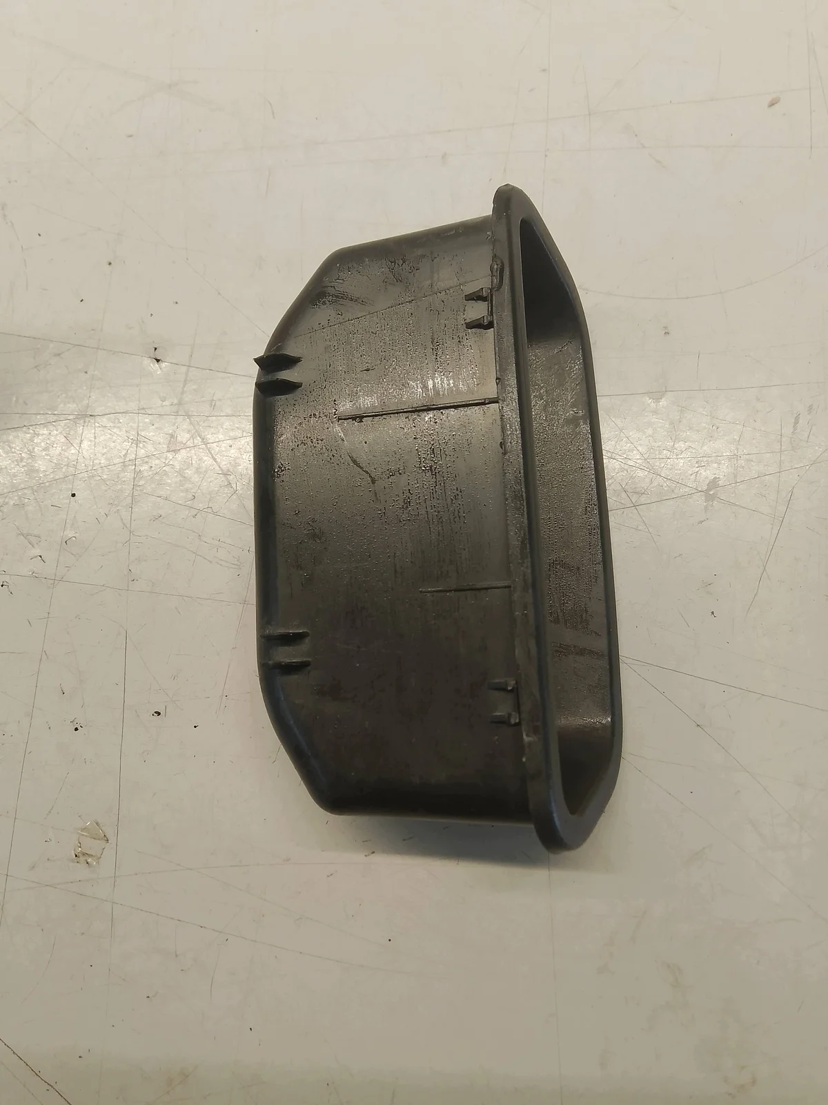 MG ZS Trunk Handle 10233724 image 7