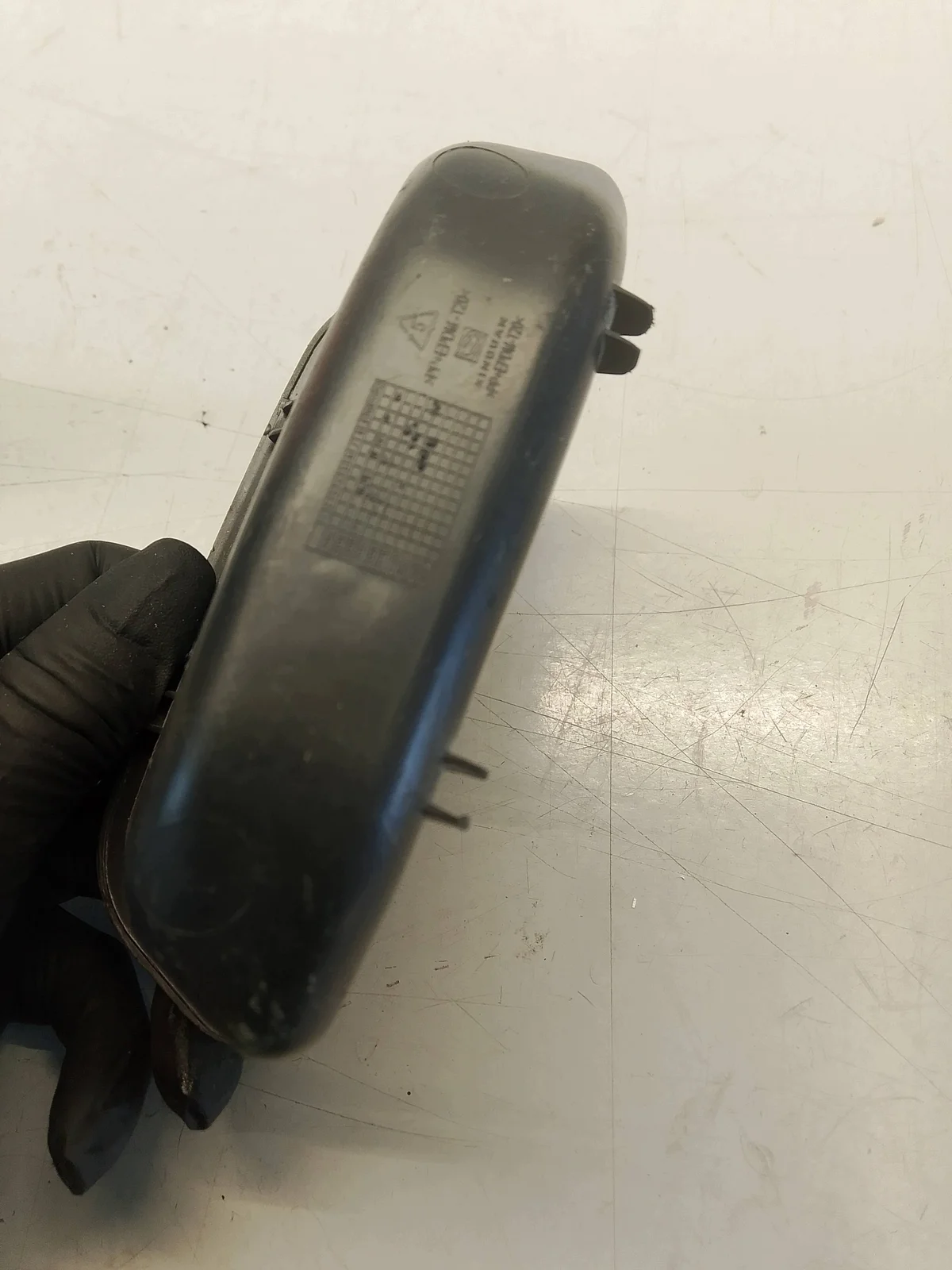 MG ZS Trunk Handle 10233724 image 8