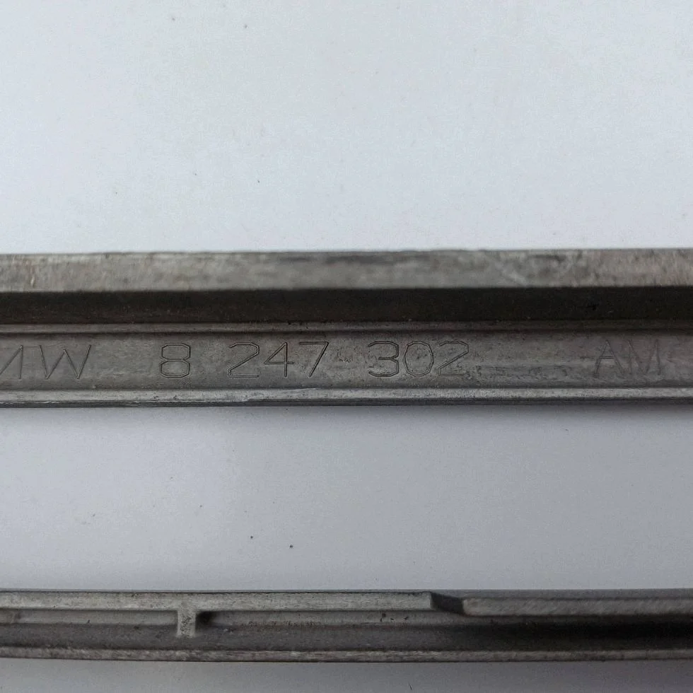 Radio Panel Console Frame BMW 5 E39 DRC125091 image 3