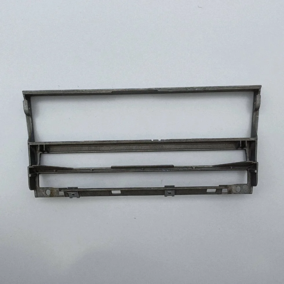 Radio Panel Console Frame BMW 5 E39 DRC125091 image 4