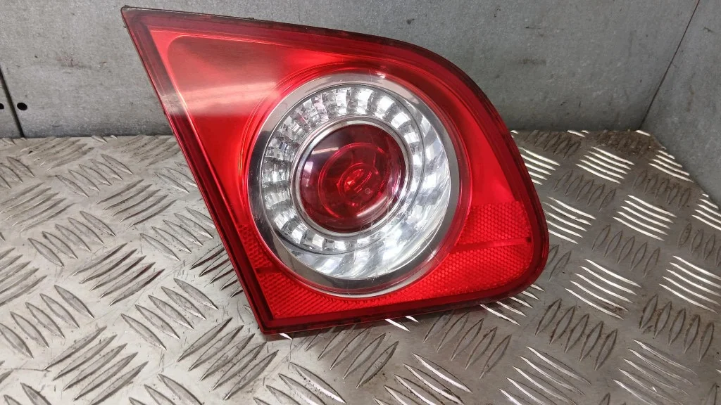 Left Tail Light VW Passat B6 Sedan Used