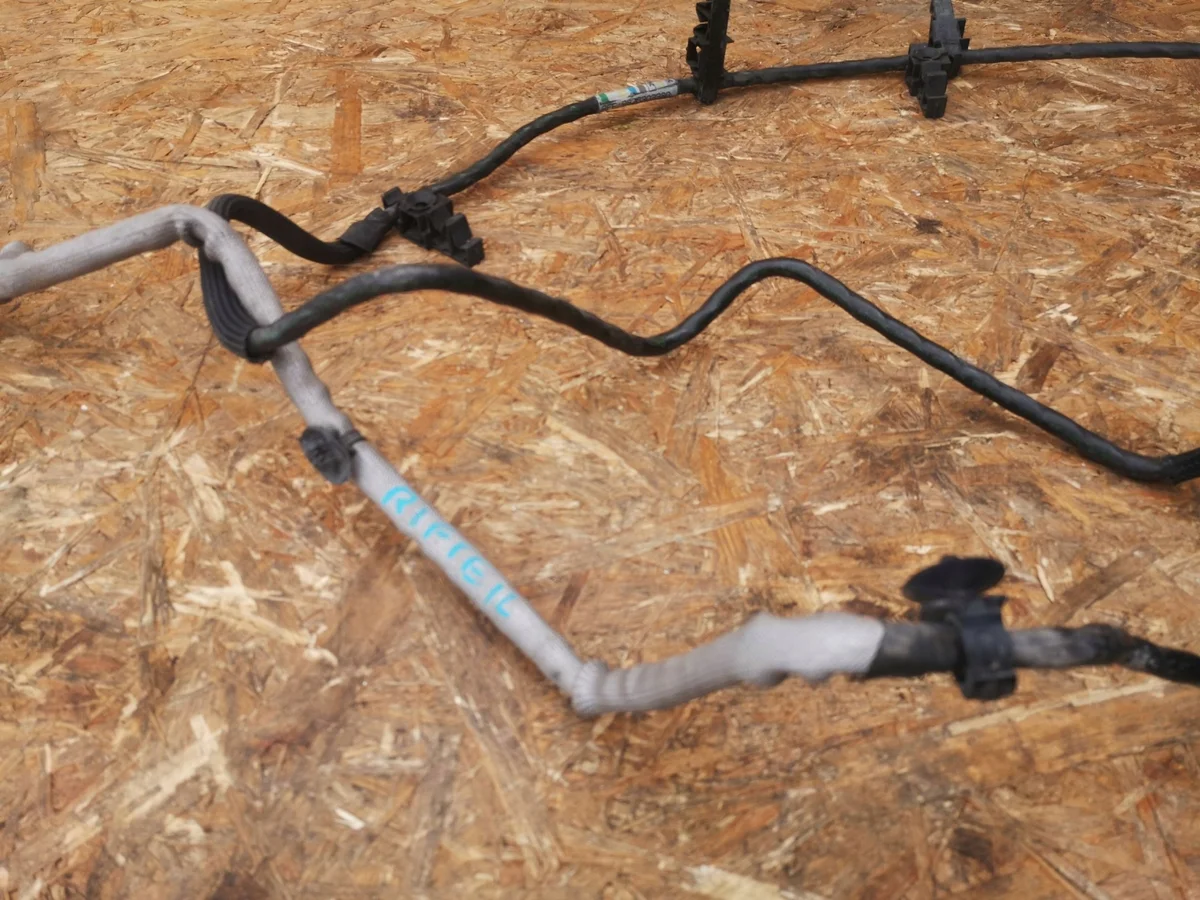 Peugeot Rifter AdBlue-letku 9826303380