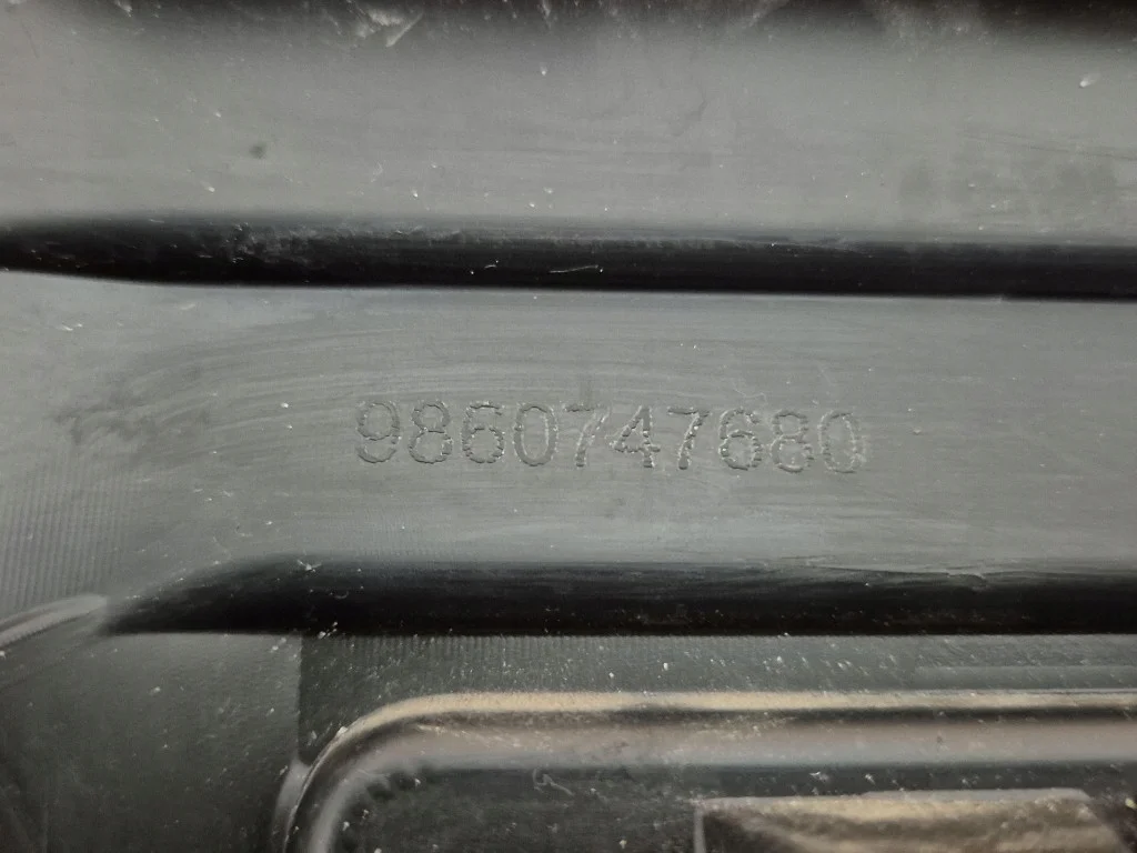 Citroen C4 X III 24- Stoßfänger vorne Gitter image 10
