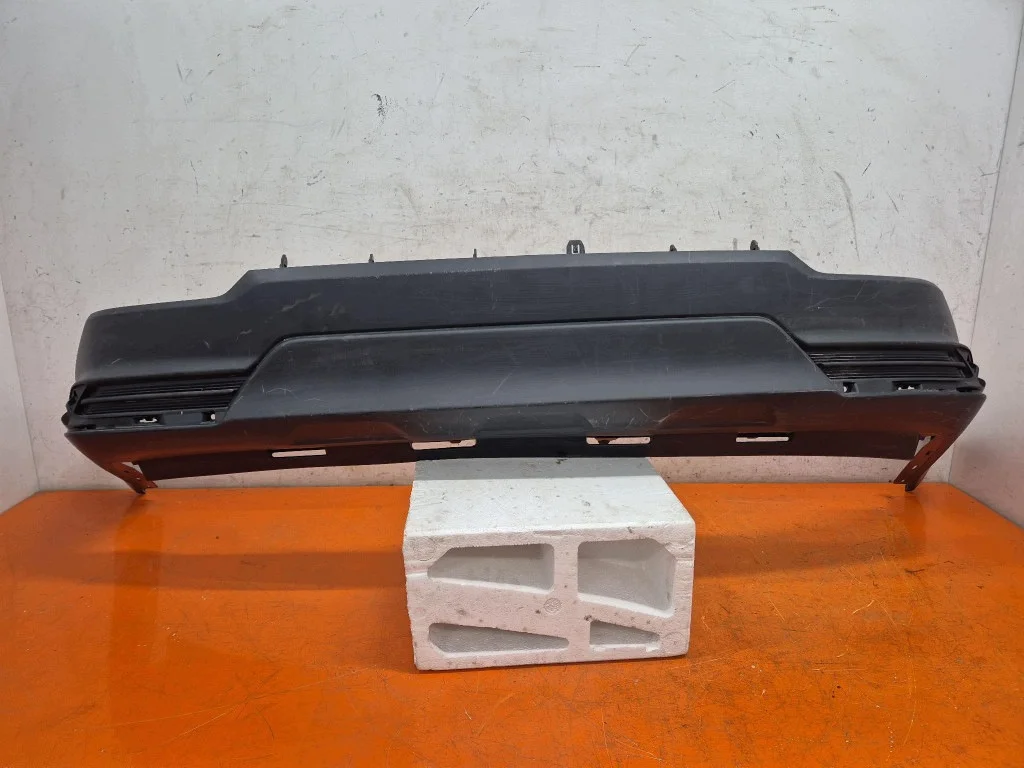 Spoiler para para-choque traseiro Lexus NX II