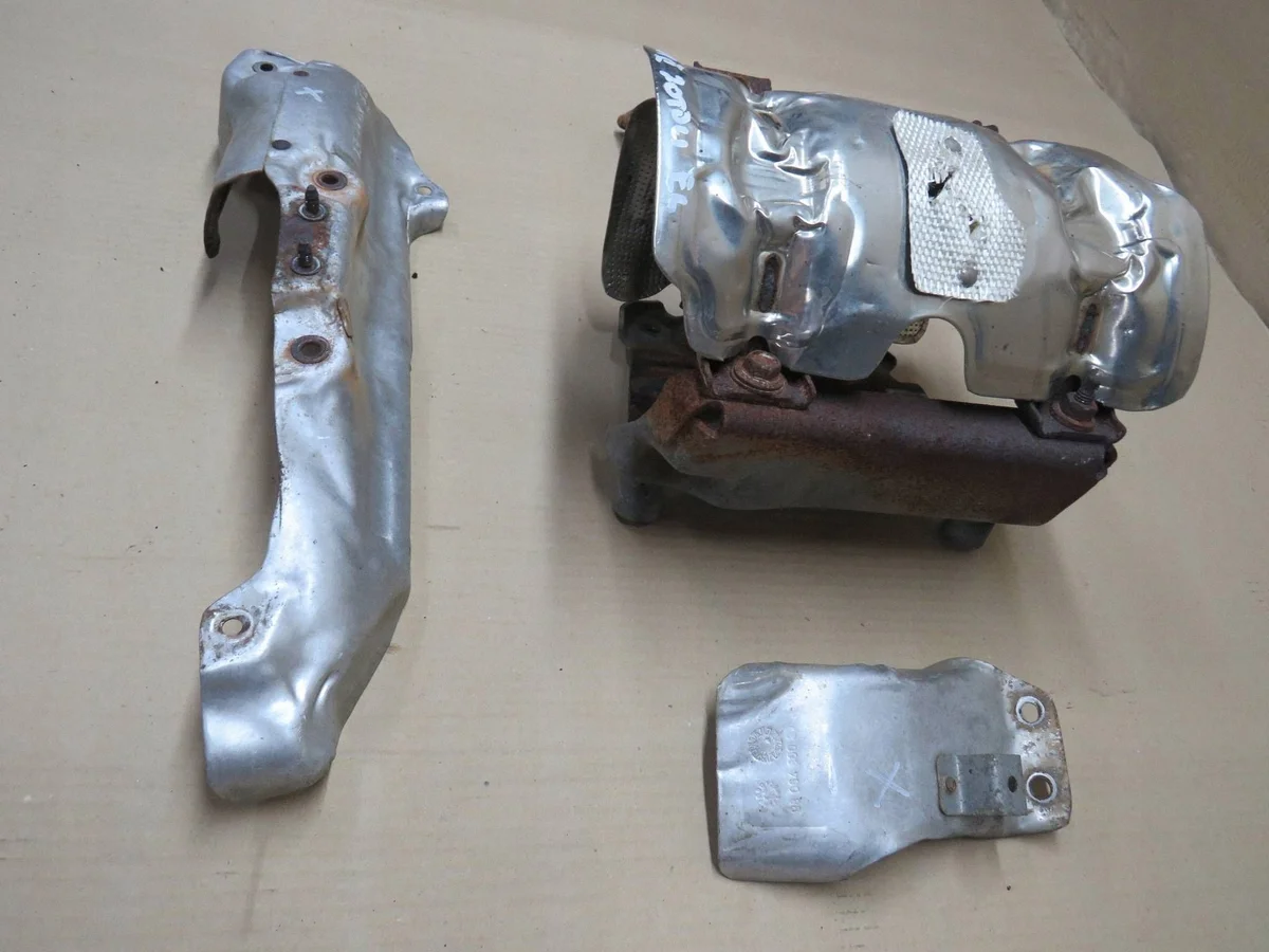 Ford Mondeo MK V 2017 Engine Heat Shield 9801570580 image 3