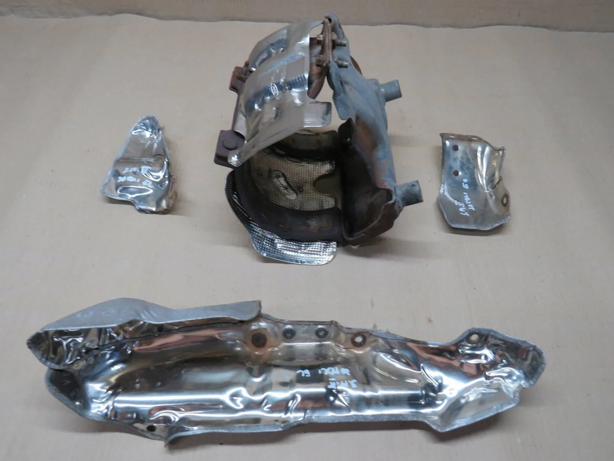 Ford Mondeo MK V 2017 Engine Heat Shield 9801570580 image 4