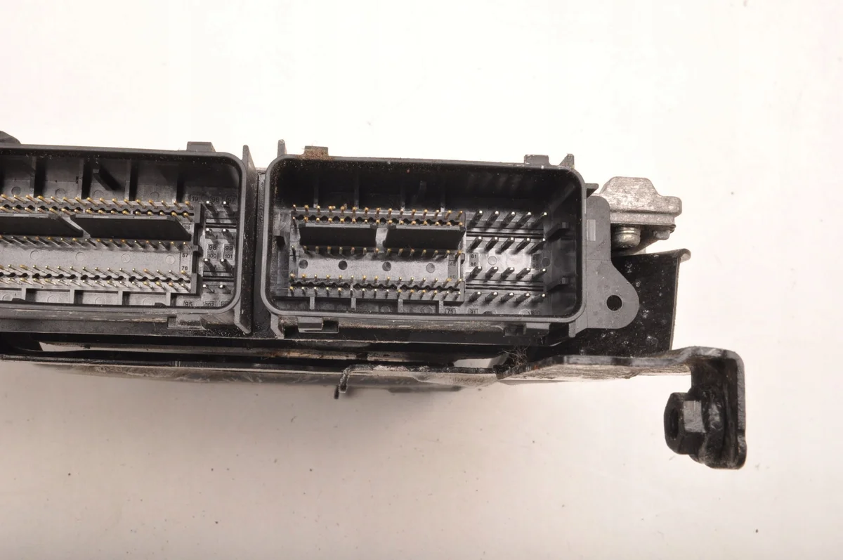 Volvo XC90 2018 Módulo ECU 32242005 image 3