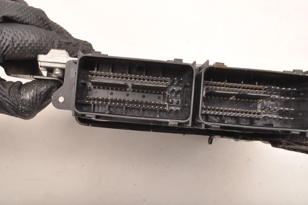 Volvo XC90 2018 Módulo ECU 32242005 image 4