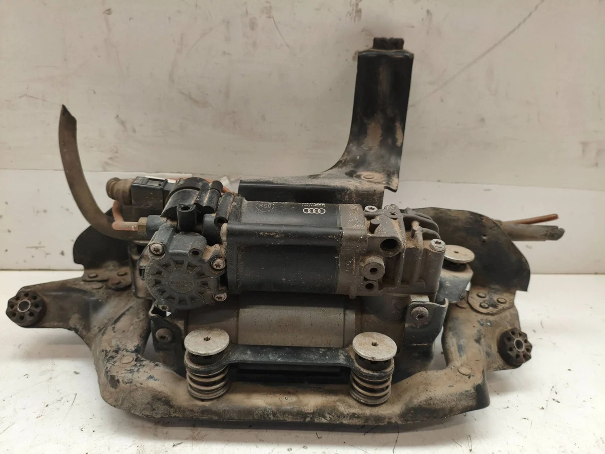 Audi A6 S6 C7 4G Compressor 4G0616005C image 8