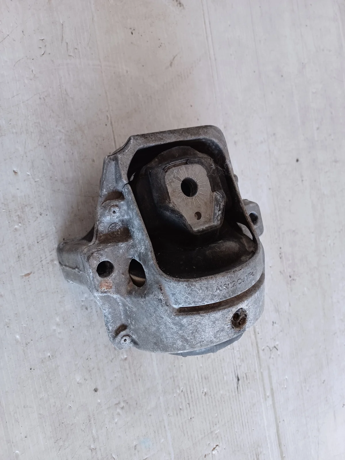 Motorsteun Audi A4 B8 Gebruikt