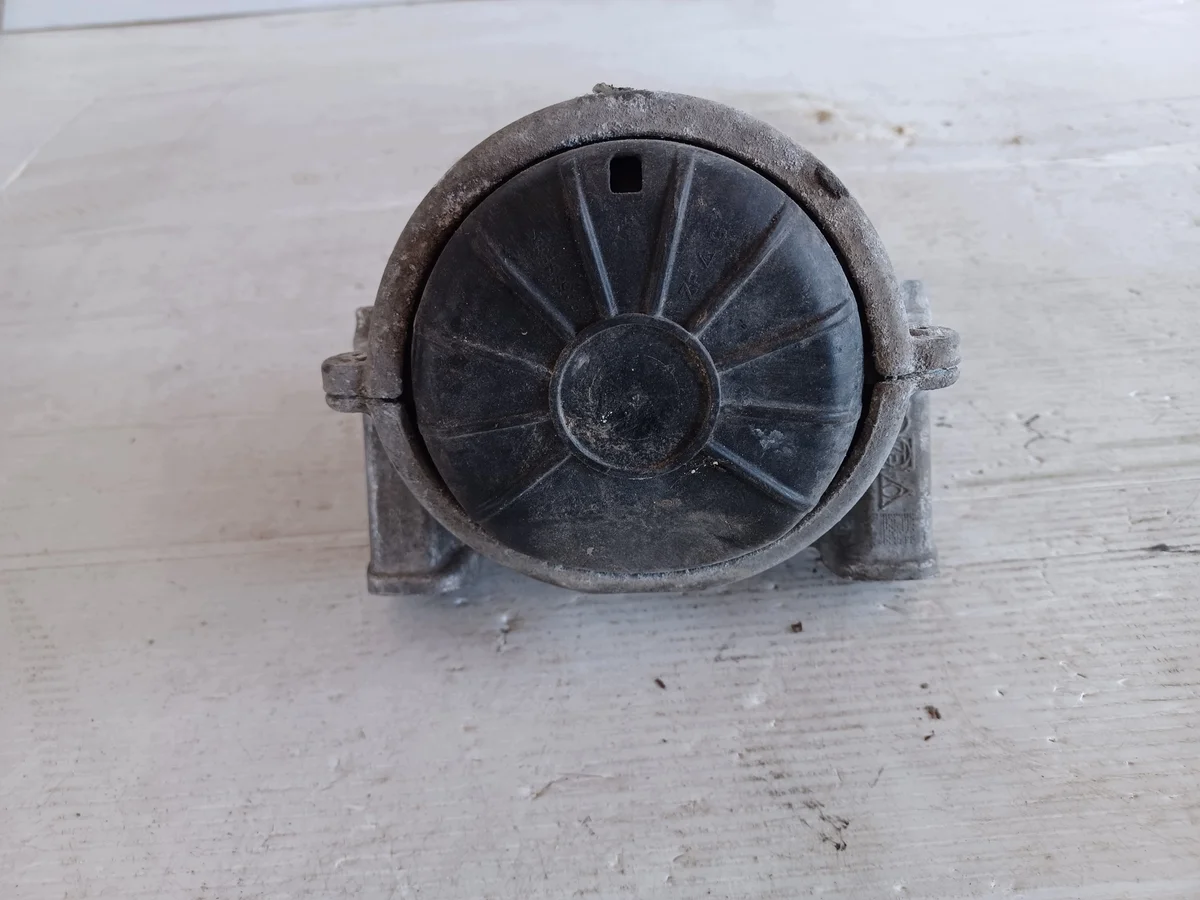 Motorsteun Audi A4 B8 Gebruikt image 4