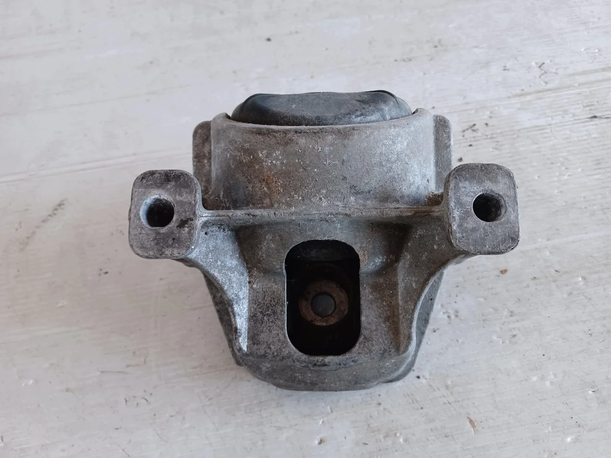 Motorsteun Audi A4 B8 Gebruikt image 6