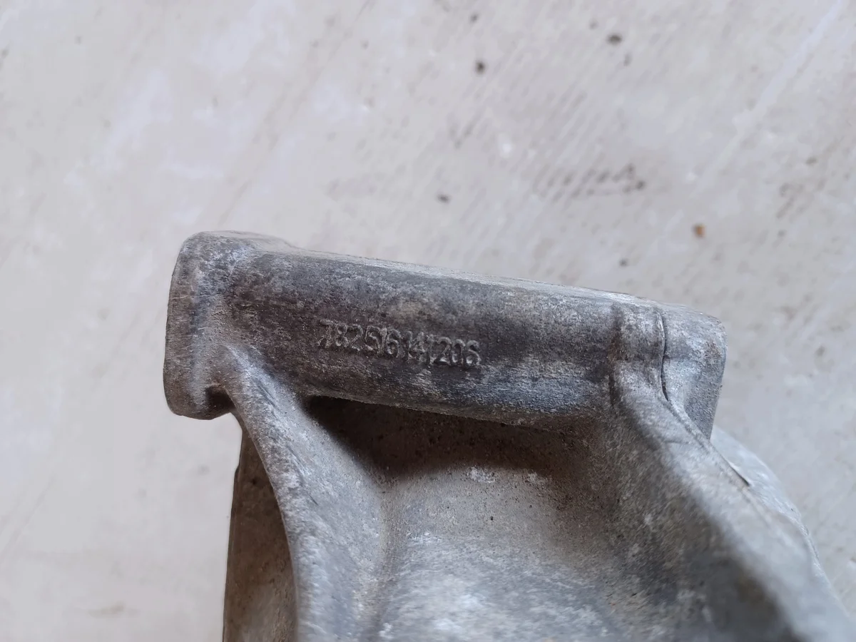Motorsteun Audi A4 B8 Gebruikt image 8