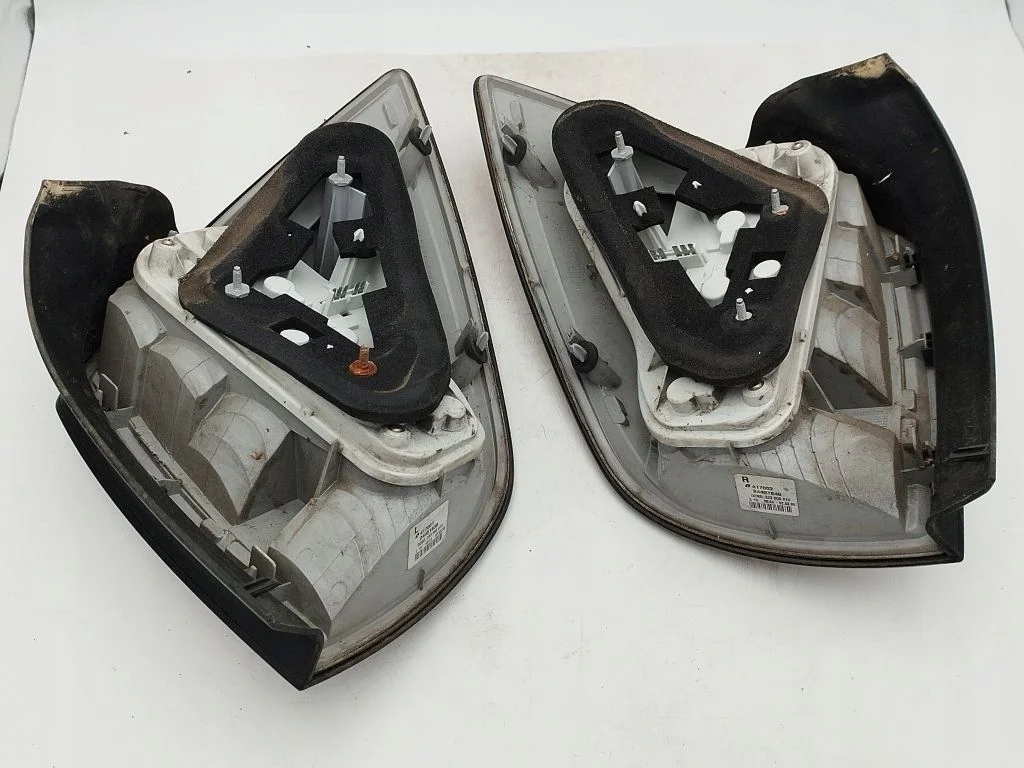 Baklykta Vänster Opel Astra H Kombi