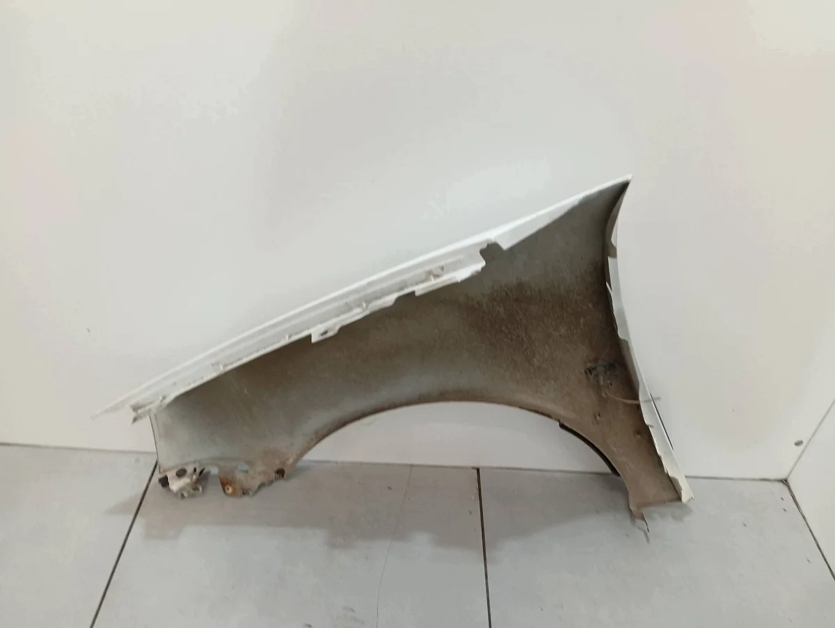 Citroen Berlingo etulokasuoja oikea, käytetty image 6