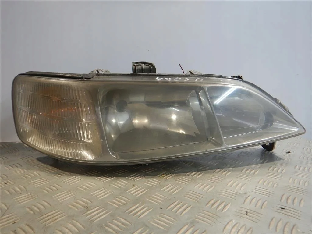 Farol Direito Honda Accord VI 1998-2002 Usado