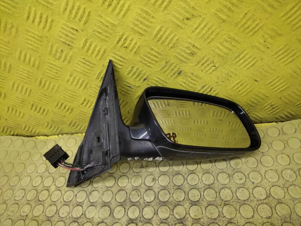 Audi A6 C5 peili oikea 7 pin F-160323-LUSTERKO