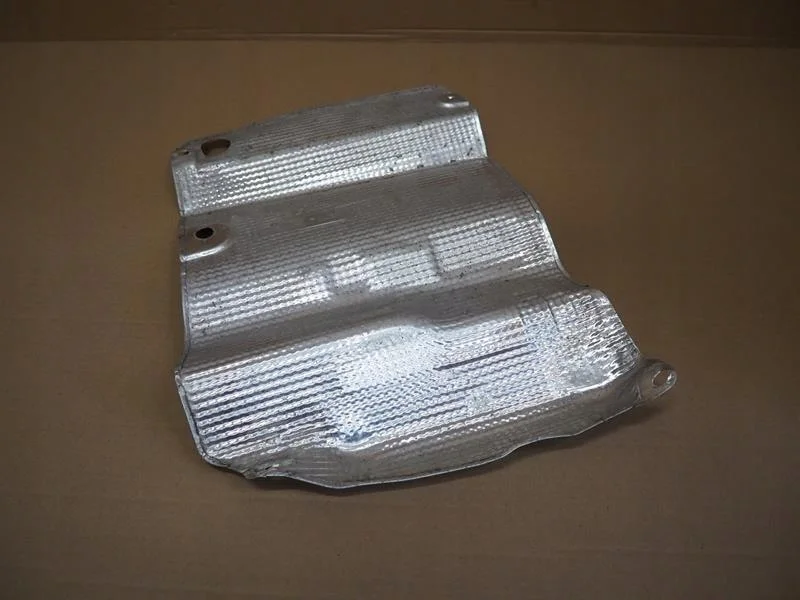 Audi A4 B9 Avant 8W0804171 Cache thermique image 4
