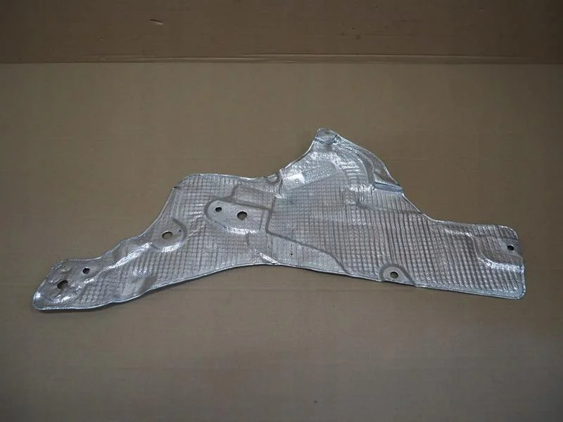 Audi A4 B9 Avant lämpösuoja 8W0804162B