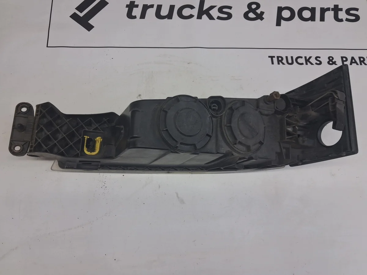 Dimlykta Höger Volvo FH 4 Euro 6 84186281
