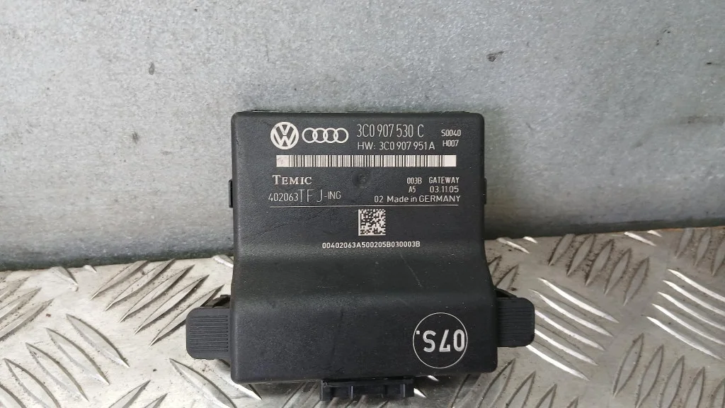 Komfortimoduuli VW Passat B6 1.9TDI 3C0907530C