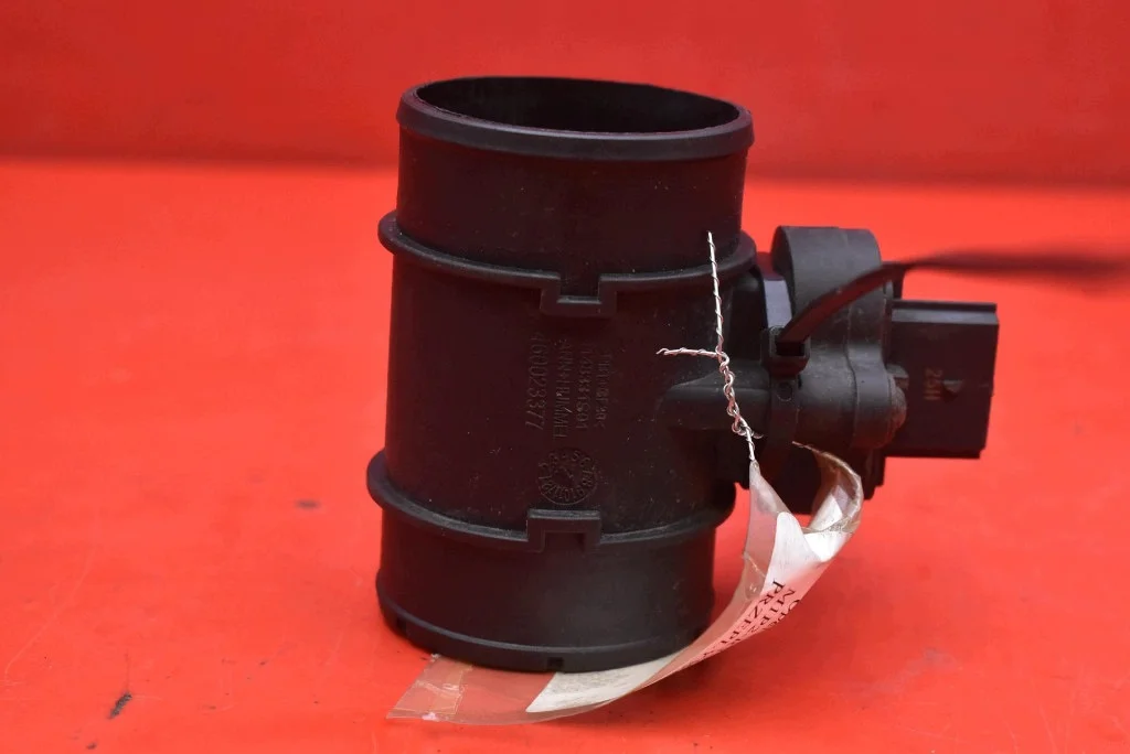 Opel Corsa E 1.4 16V 90 PK Mass Air Flow Meter