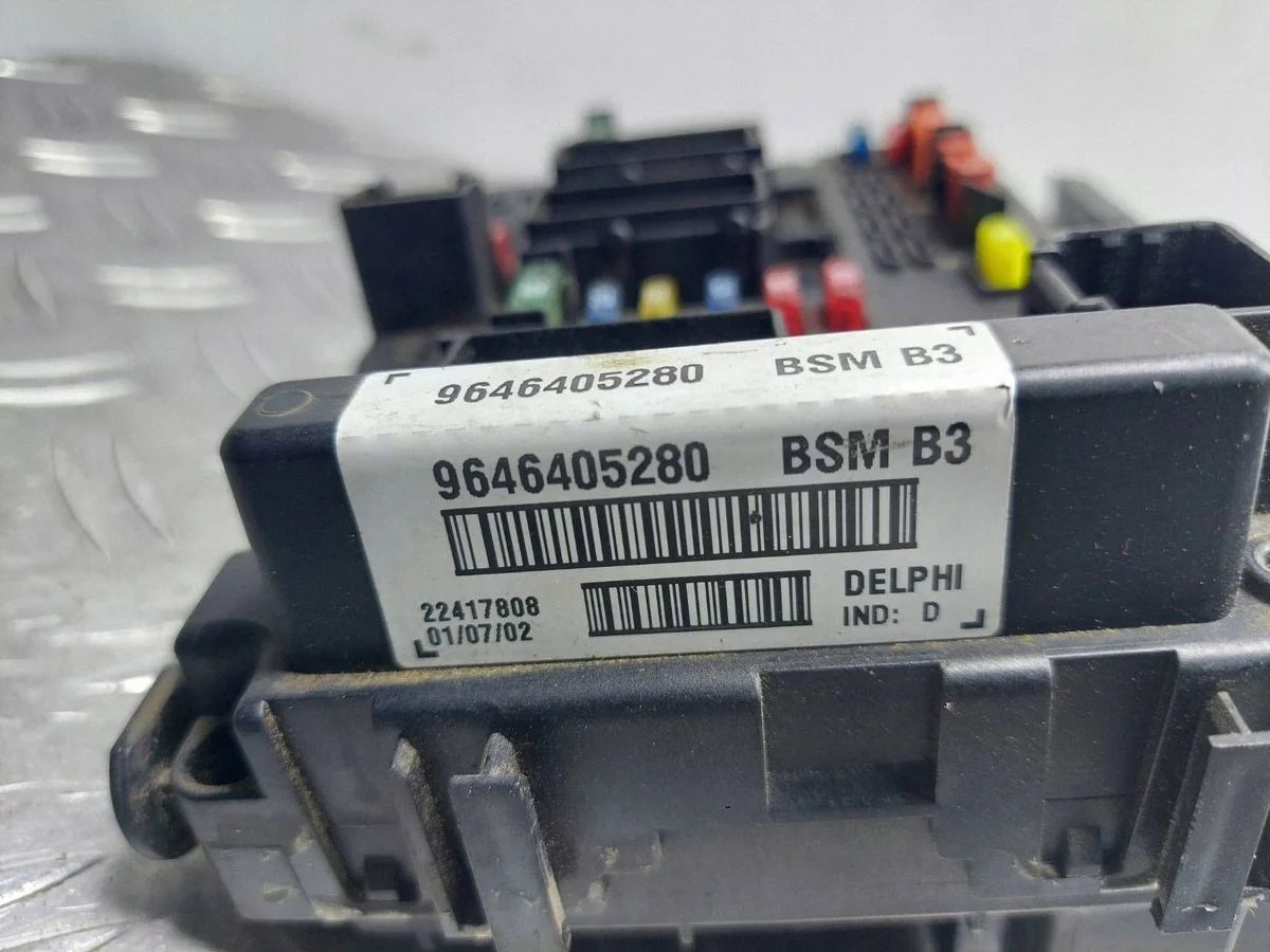 Fuse Box Module Peugeot 307 9646405280 image 6
