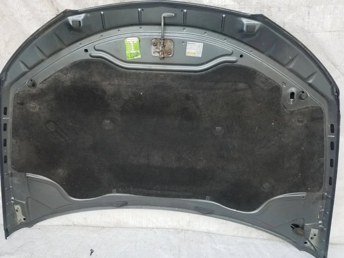 Aislamiento Capó SEAT Ibiza IV 6J Usado