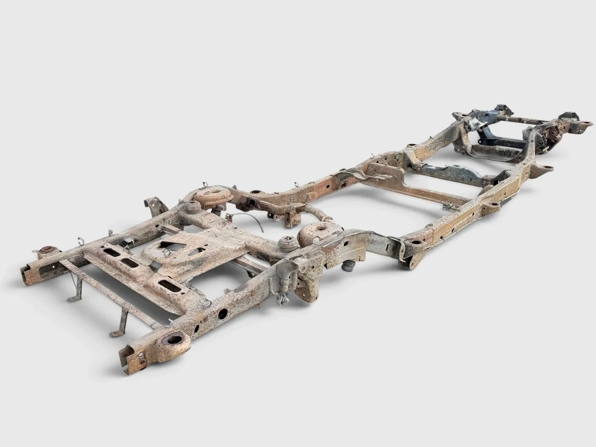 Chevrolet Avalanche 1500 02-06 Frame image 4