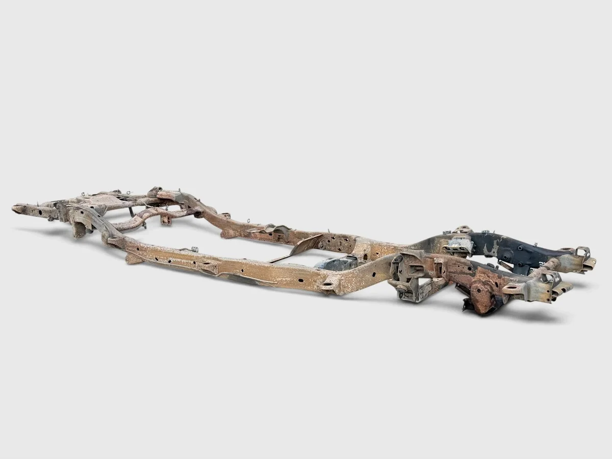 Chevrolet Avalanche 1500 02-06 Frame image 6